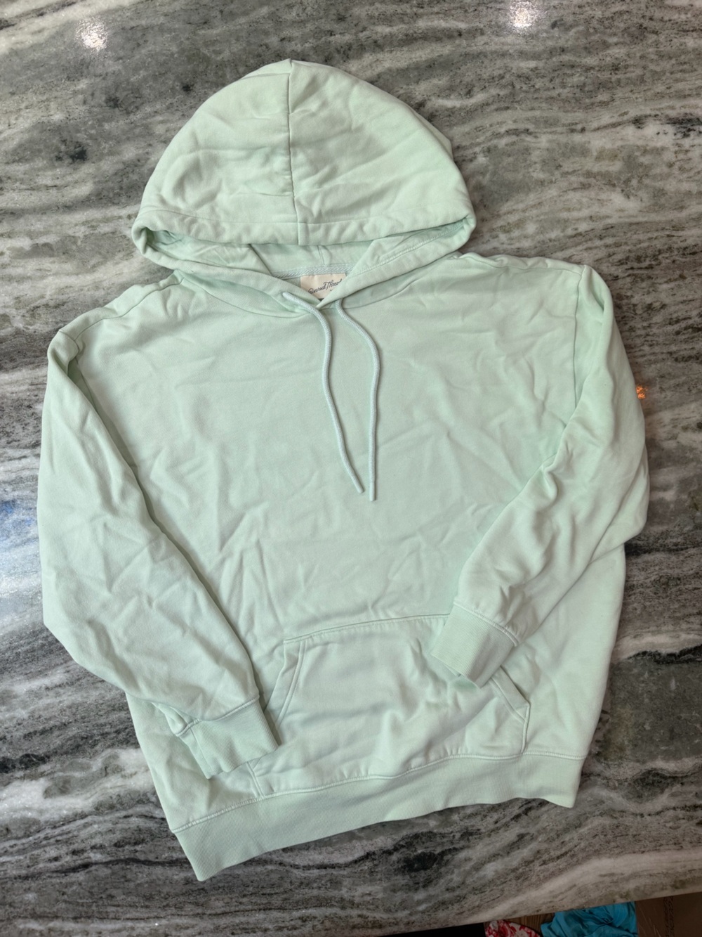 Universal Thread Hoodie in Mint Green
Women’s Medium